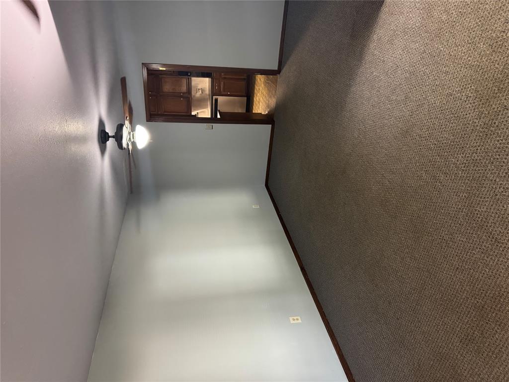 3713 Rolling Lane Circle Property Photo 5