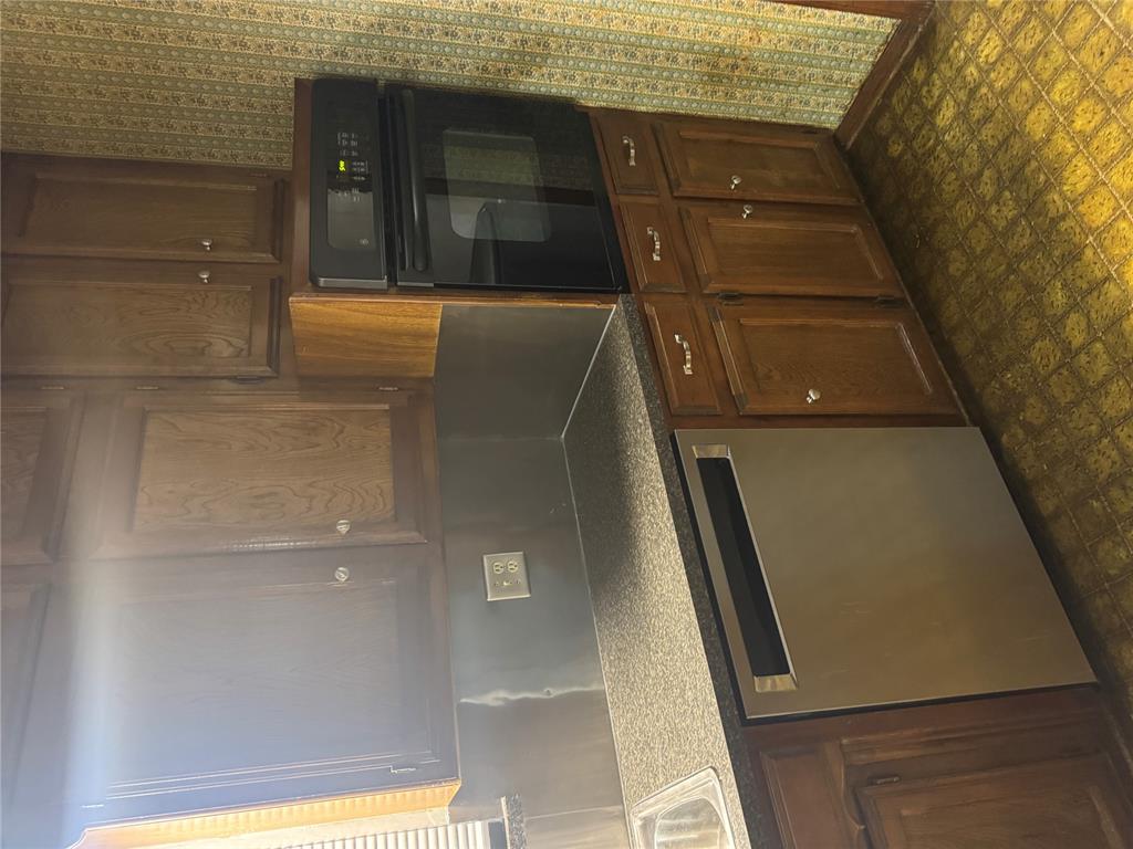3713 Rolling Lane Circle Property Photo 10