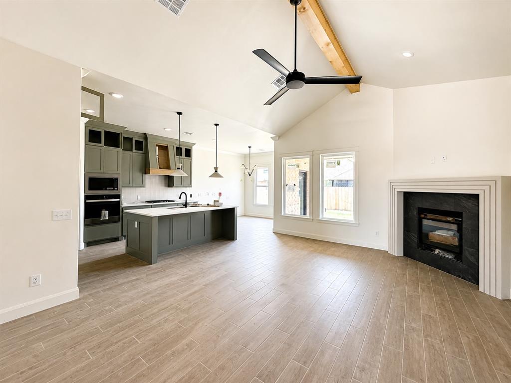 5009 Vine Cliff Road Property Photo 6