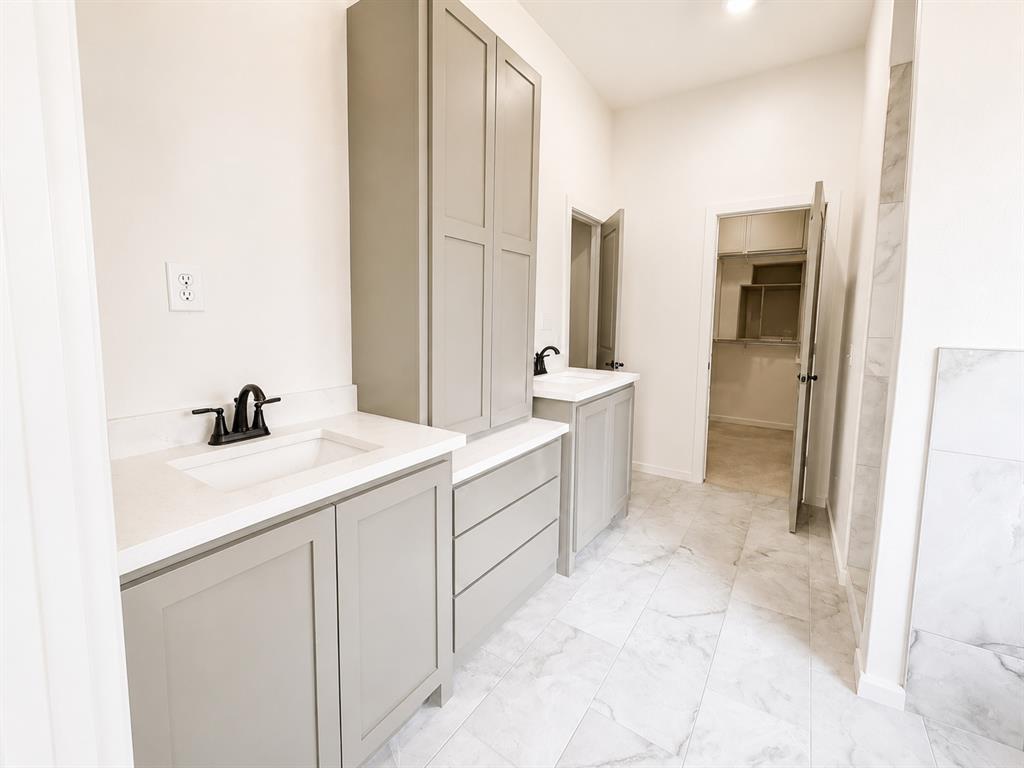 5009 Vine Cliff Road Property Photo 8