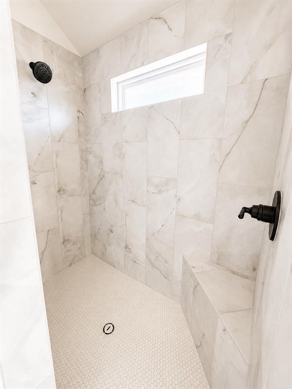 5009 Vine Cliff Road Property Photo 10
