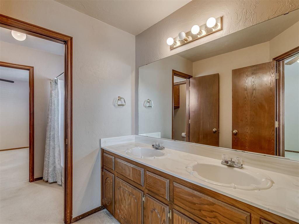2833 Nw 159th Street Property Photo 15