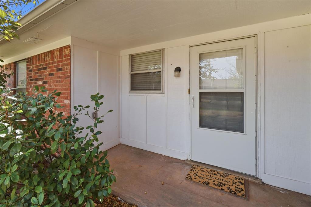6310 Sw Park Place Property Photo 5
