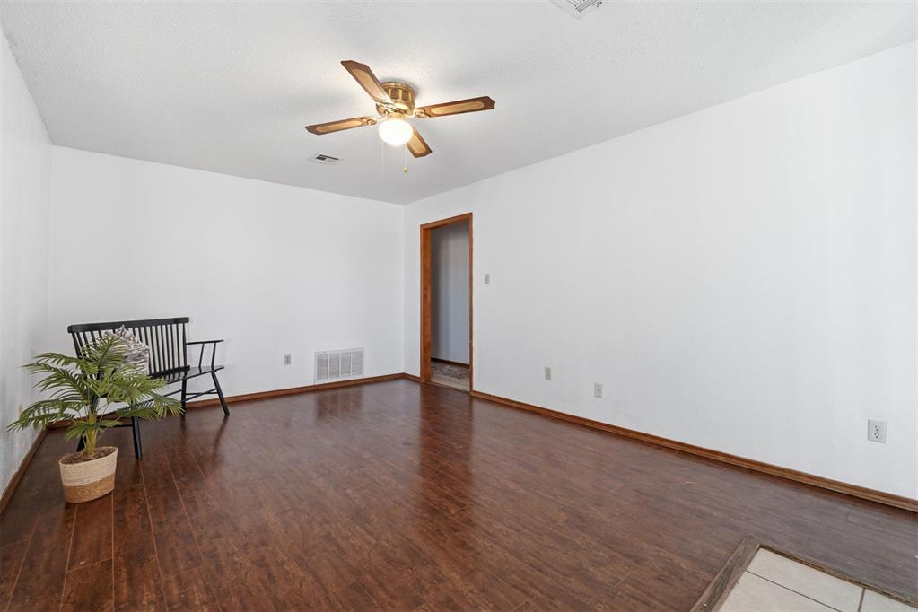 6310 Sw Park Place Property Photo 10