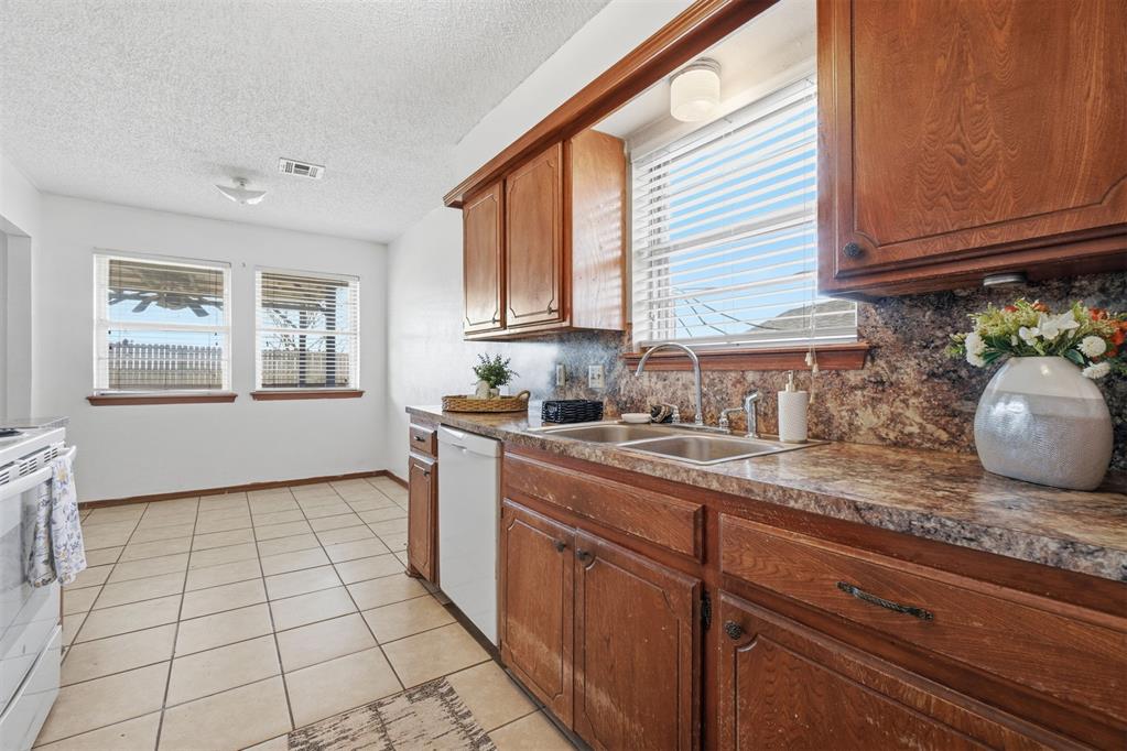 6310 Sw Park Place Property Photo 13