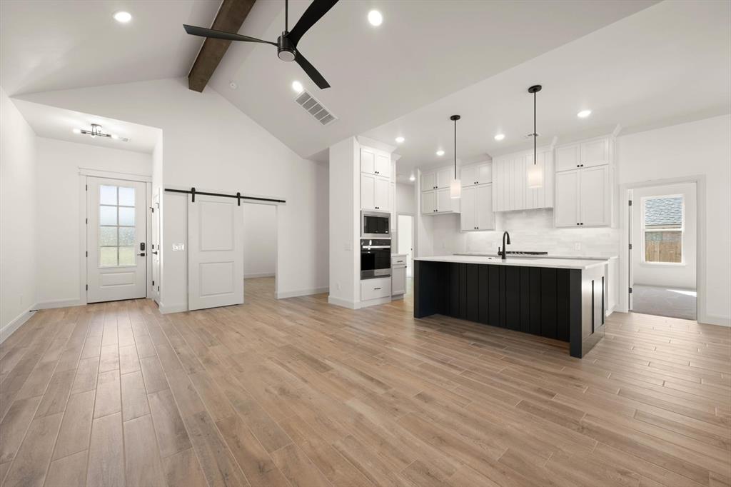 5109 Vine Cliff Road Property Photo 3