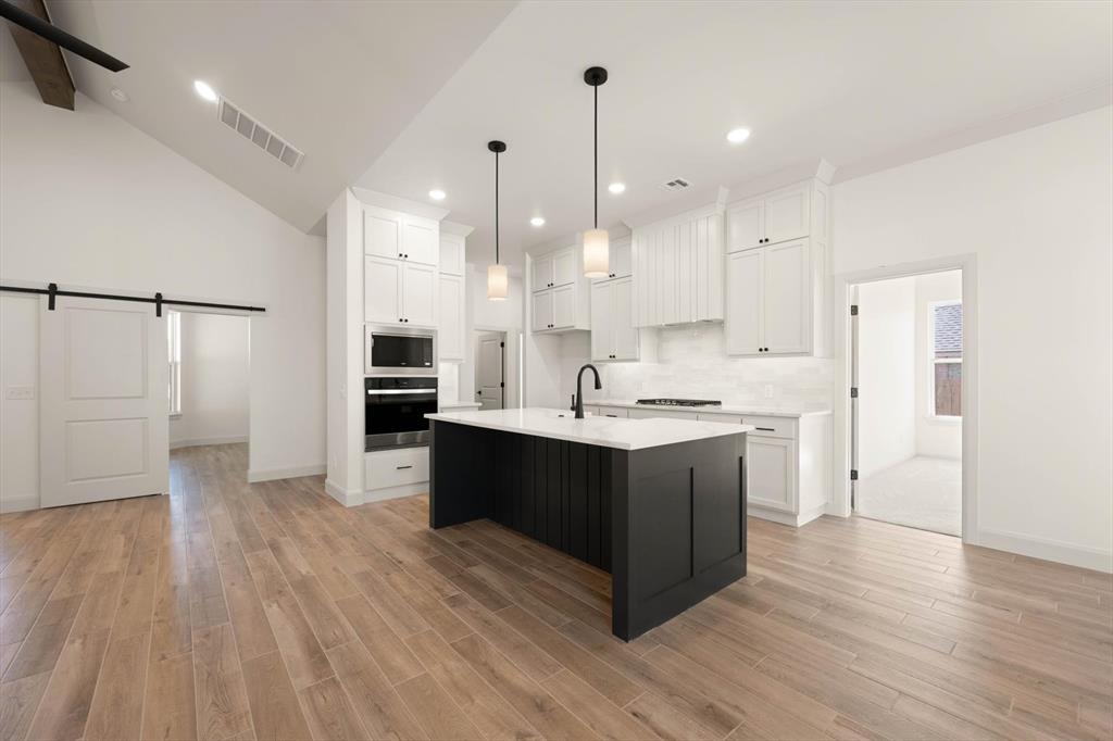 5109 Vine Cliff Road Property Photo 7
