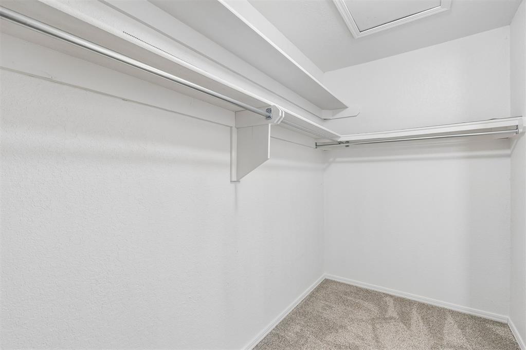 11819 Red Oak Way Property Photo 27