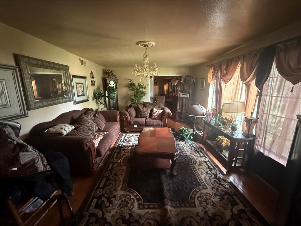 1300 Ne 47th Street Property Photo 5