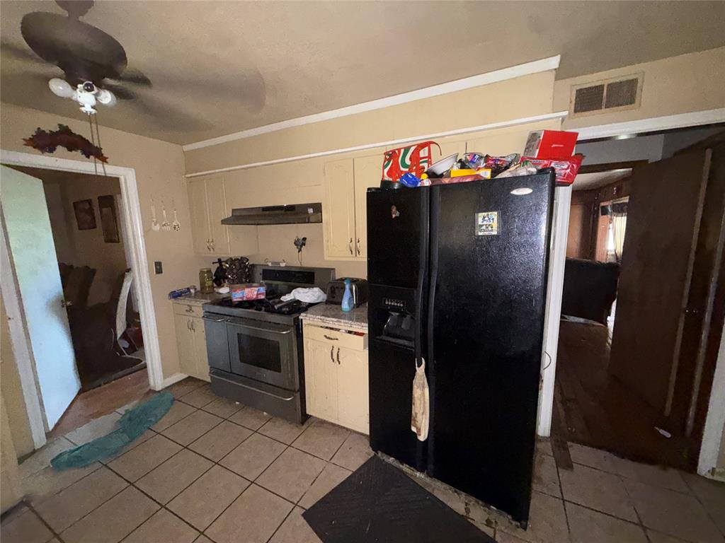 1300 Ne 47th Street Property Photo 10