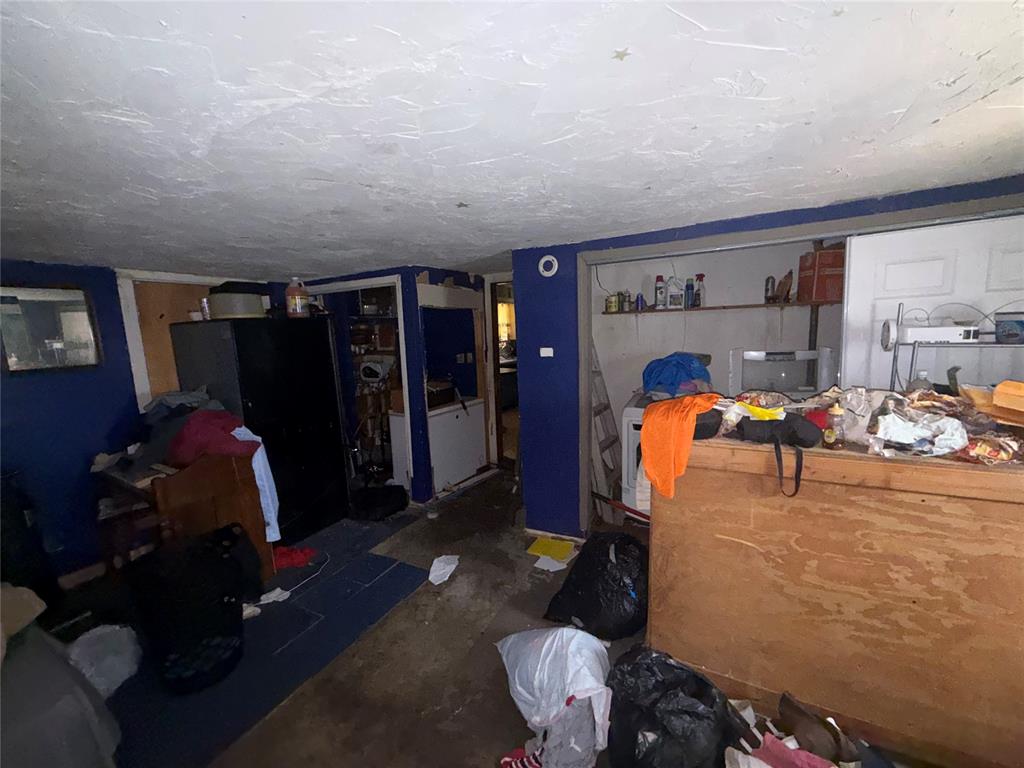 1300 Ne 47th Street Property Photo 13
