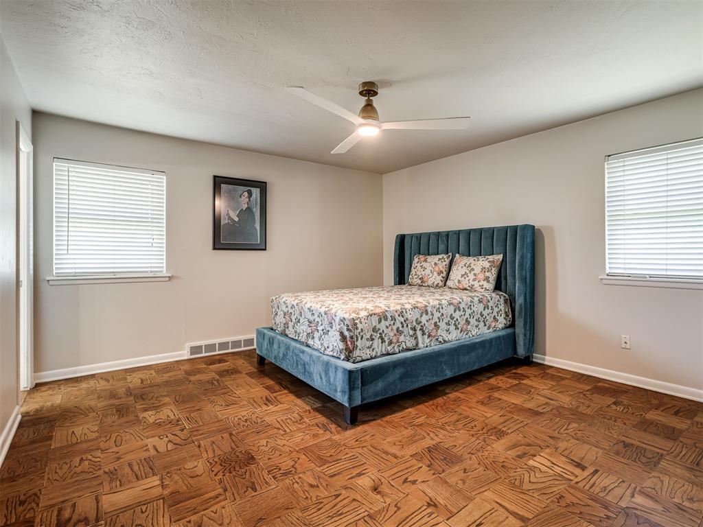 1327 W Wilshire Boulevard Property Photo 23