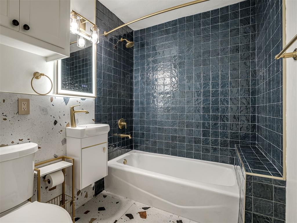 1327 W Wilshire Boulevard Property Photo 29