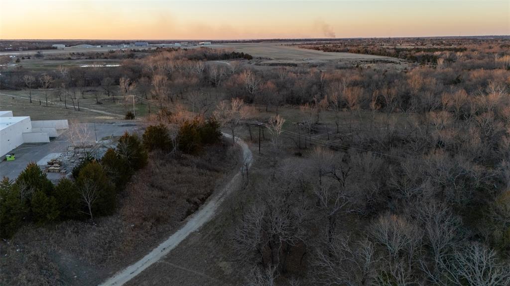 1200 Lonne Abbott Boulevard Property Photo 11