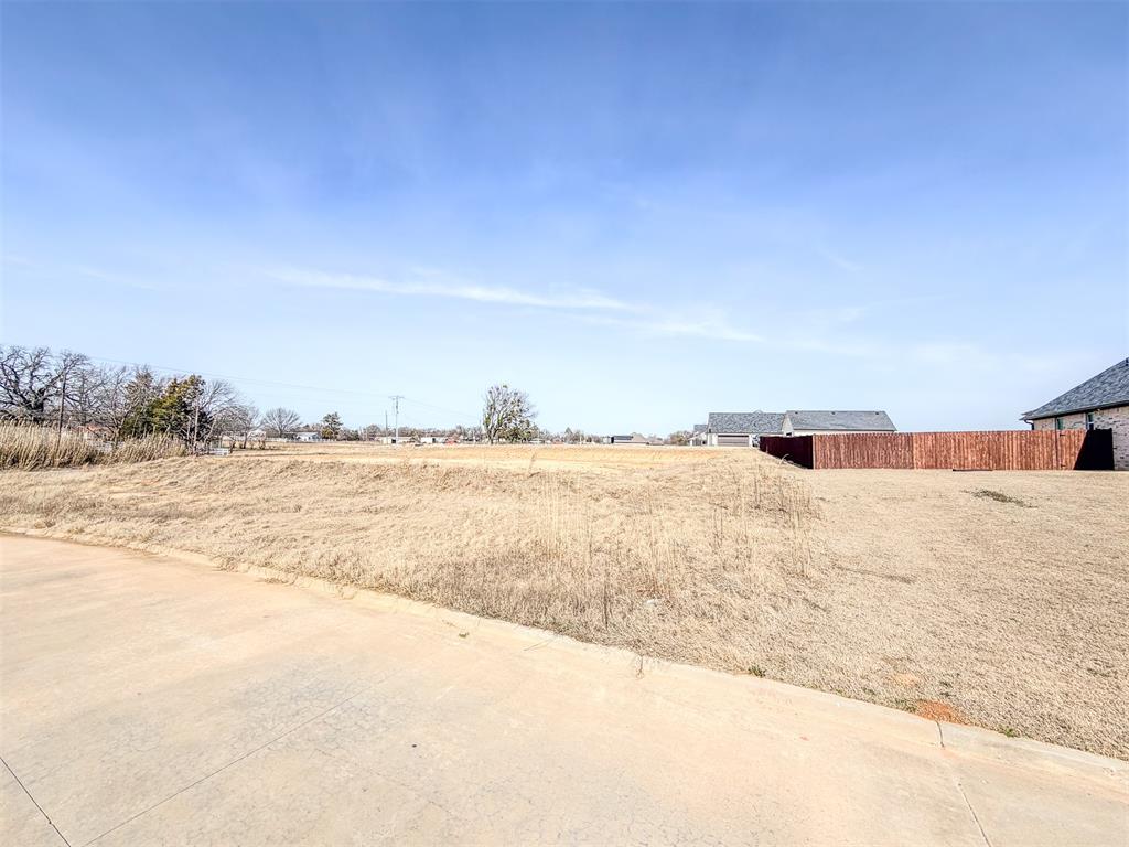 12320 County Road 3570 Property Photo 3