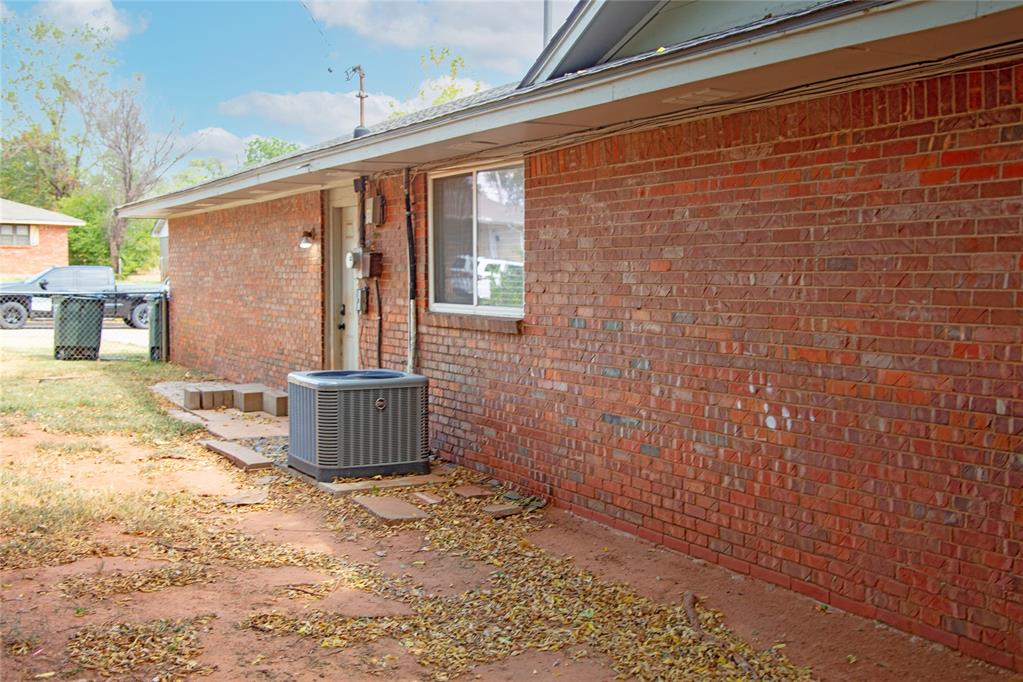 3208 Cheek Place Property Photo 4
