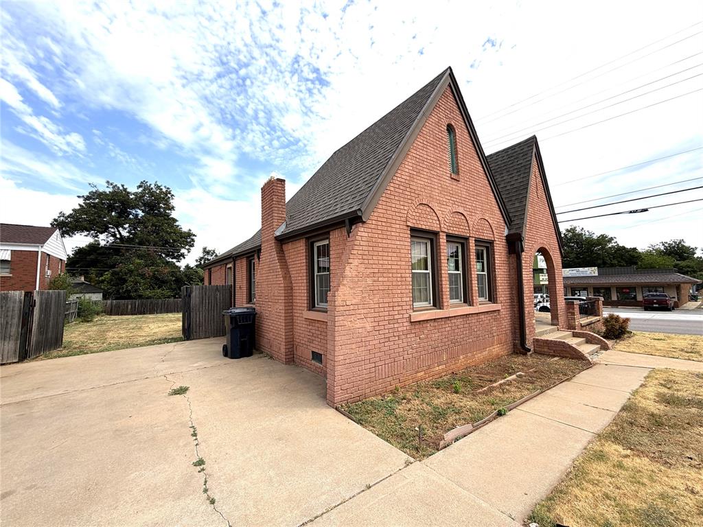 2101 Nw 27th Street Property Photo 14