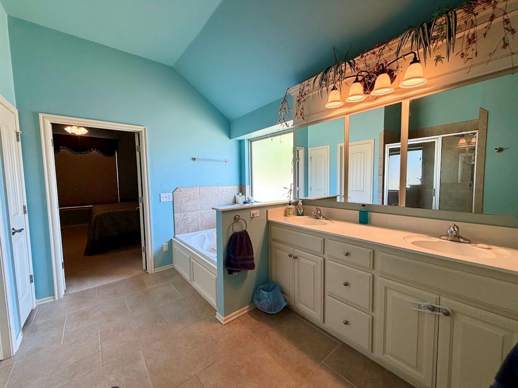 2416 Birmingham Drive Property Photo 11