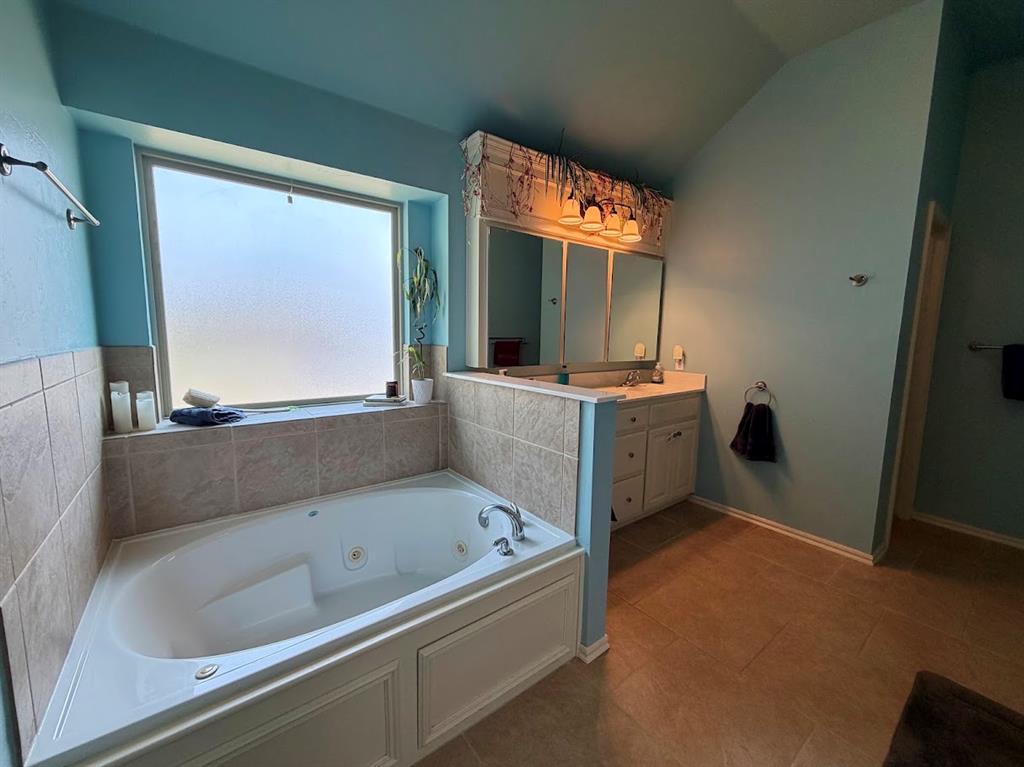 2416 Birmingham Drive Property Photo 12