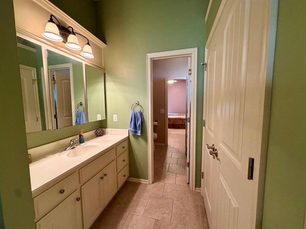 2416 Birmingham Drive Property Photo 19