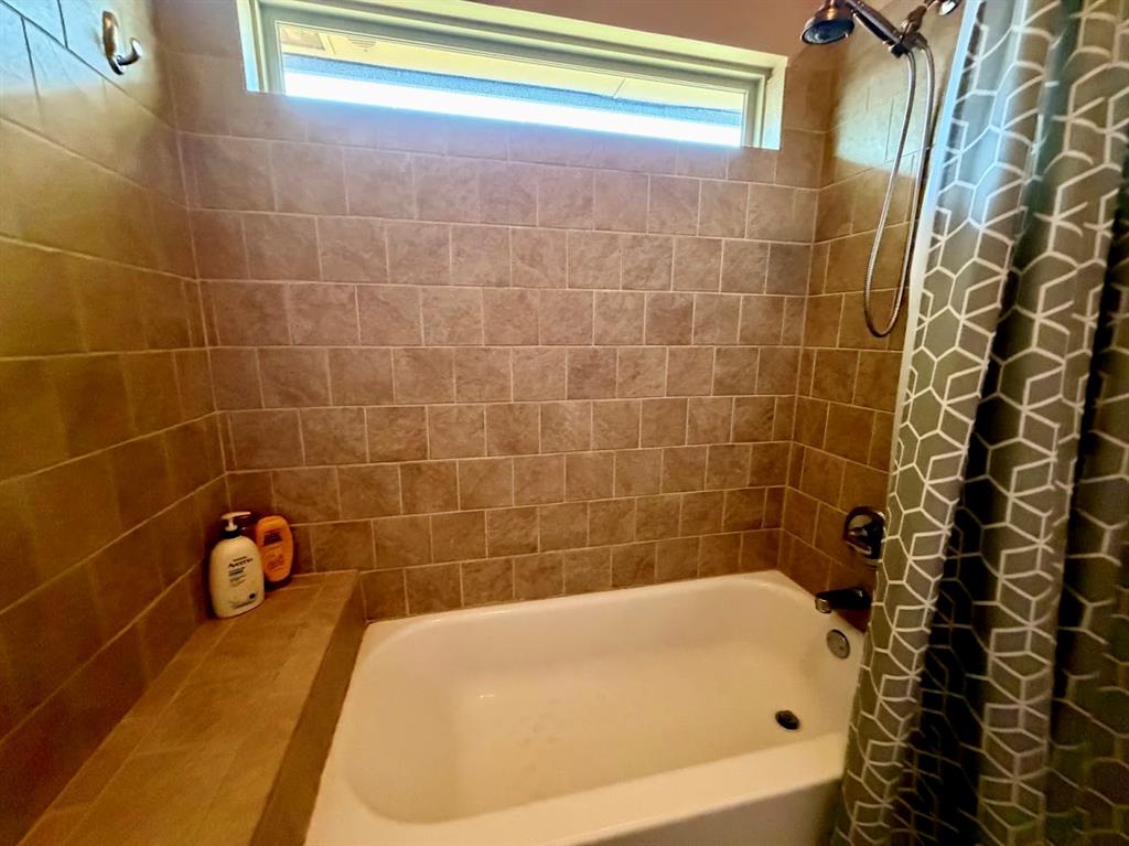 2416 Birmingham Drive Property Photo 20