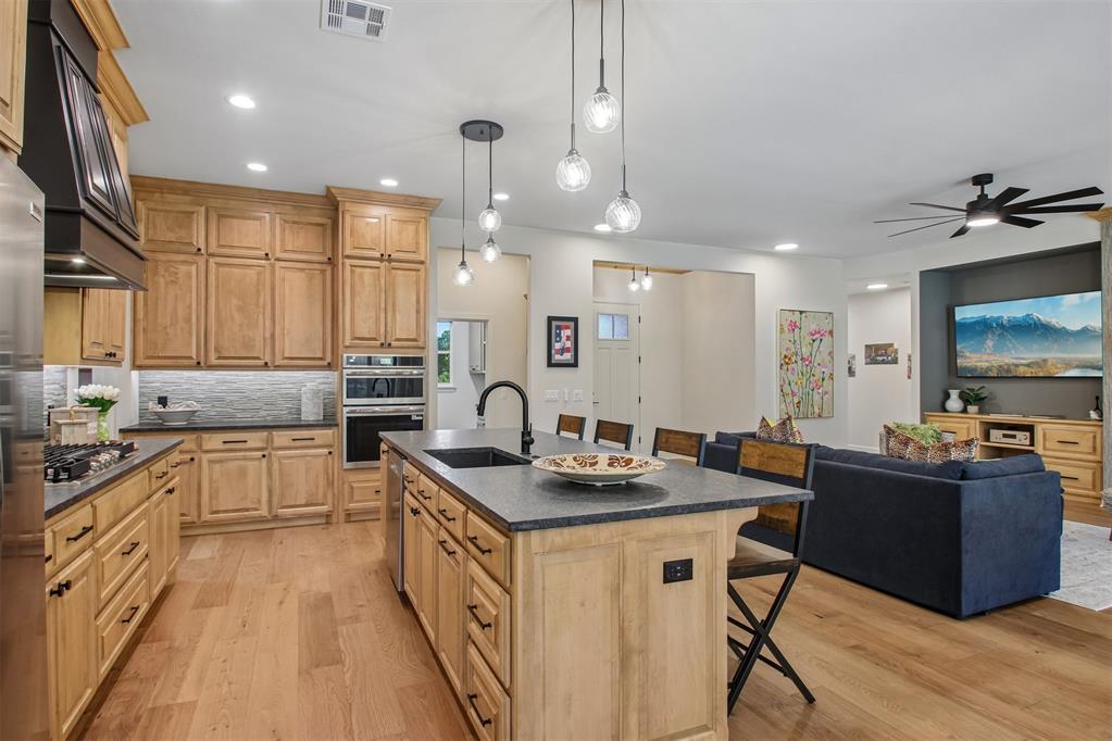 2100 Ingels Circle Property Photo 14