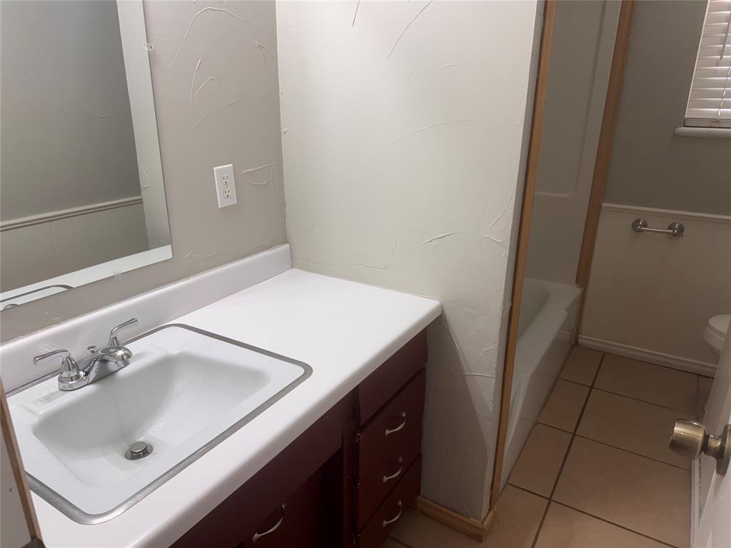 117 Ann Arbor Drive Property Photo 8