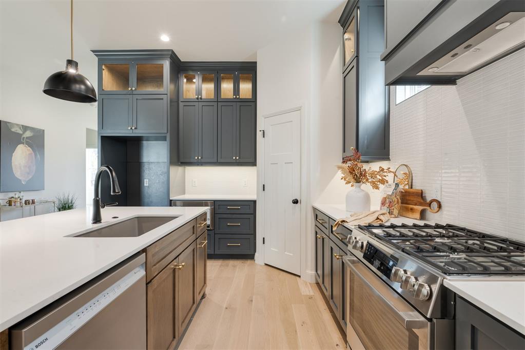 1917 Parkwood Avenue Property Photo 12