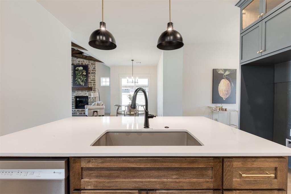 1917 Parkwood Avenue Property Photo 13