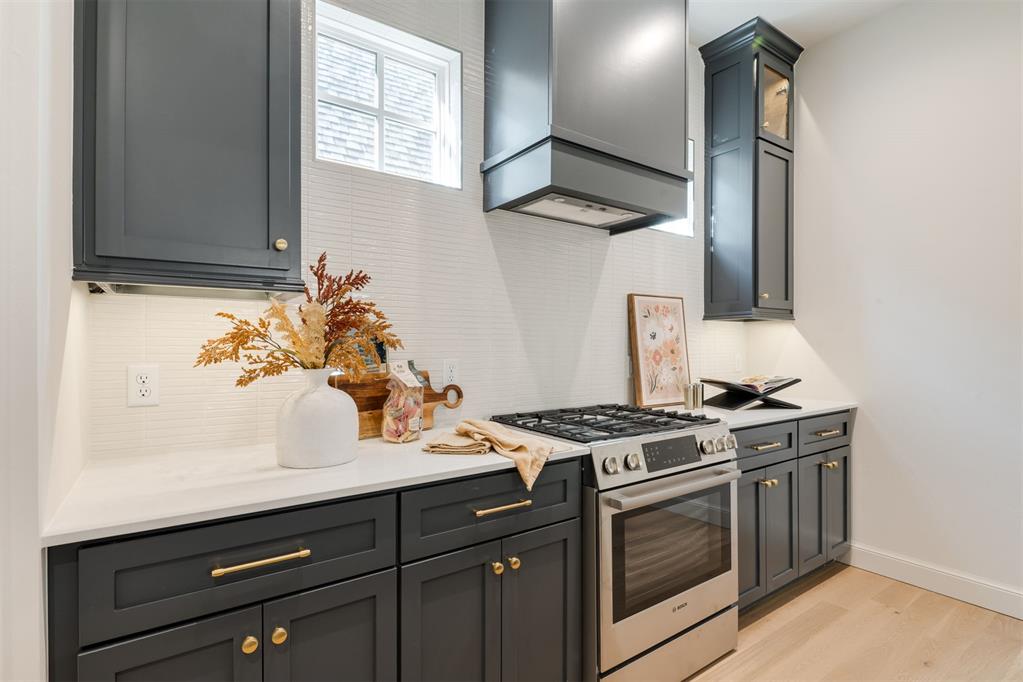 1917 Parkwood Avenue Property Photo 14