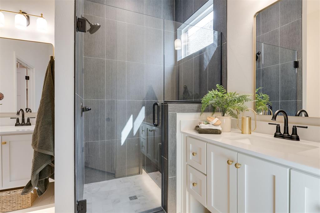 1917 Parkwood Avenue Property Photo 22
