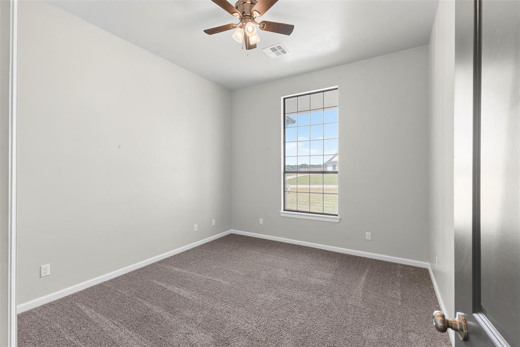 11939 County Road 3513 Loop Property Photo 24