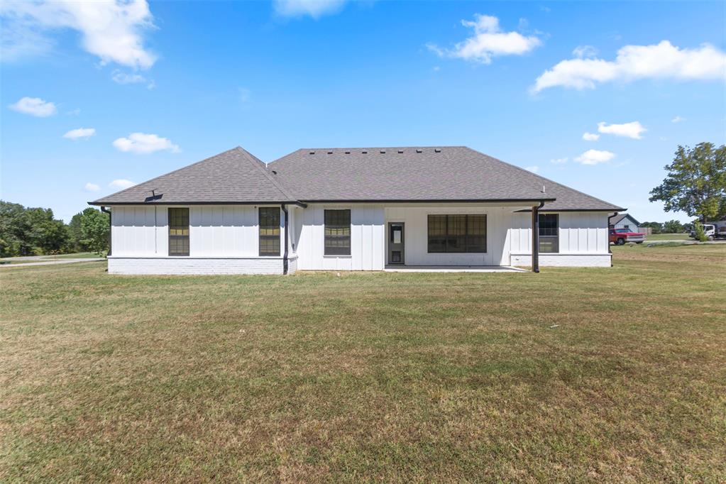 11939 County Road 3513 Loop Property Photo 38