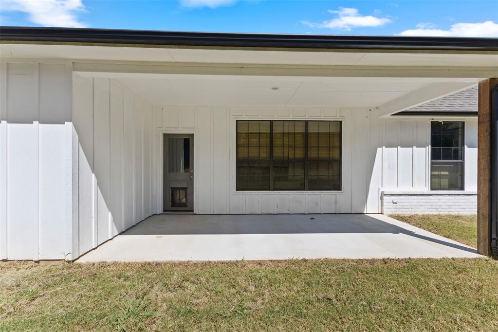 11939 County Road 3513 Loop Property Photo 39