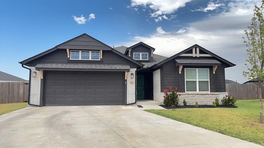 701 Caladium Drive Property Photo 1