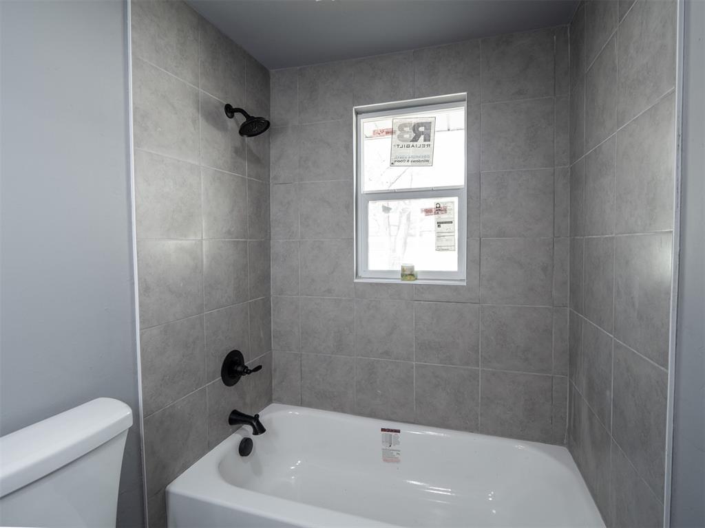 628 S Philadelphia Avenue Property Photo 14