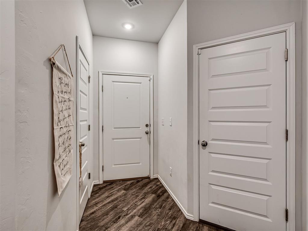 11705 Krew Way Property Photo 4