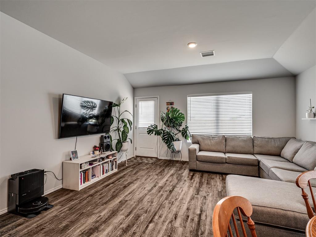 11705 Krew Way Property Photo 6