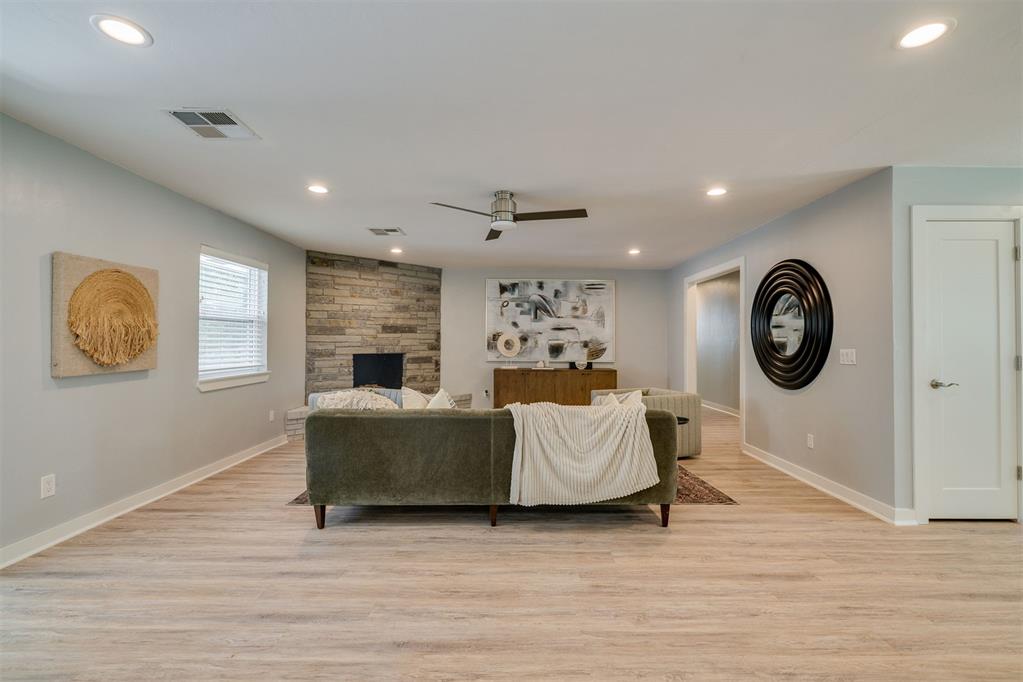 2405 Nw 59th Street Property Photo 8