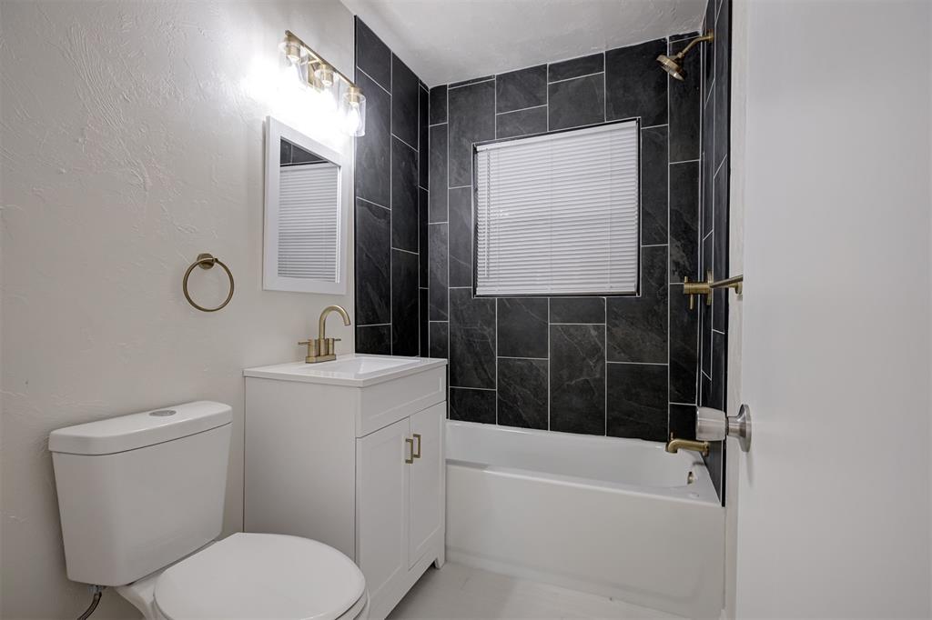 2741 Sw 60th Street Property Photo 19