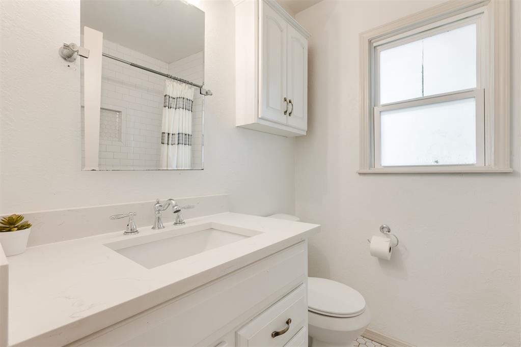 1908 Churchill Way Property Photo 41