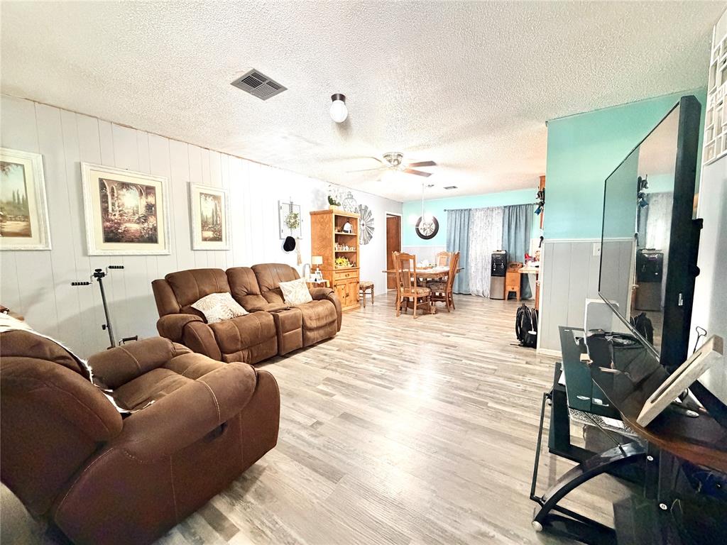 25727 Highway 8 Property Photo 5