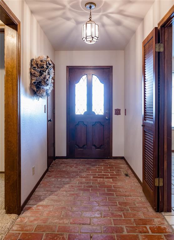 1509 N Temple Street Property Photo 5