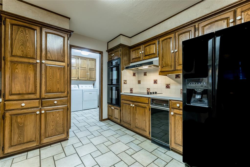 1509 N Temple Street Property Photo 12