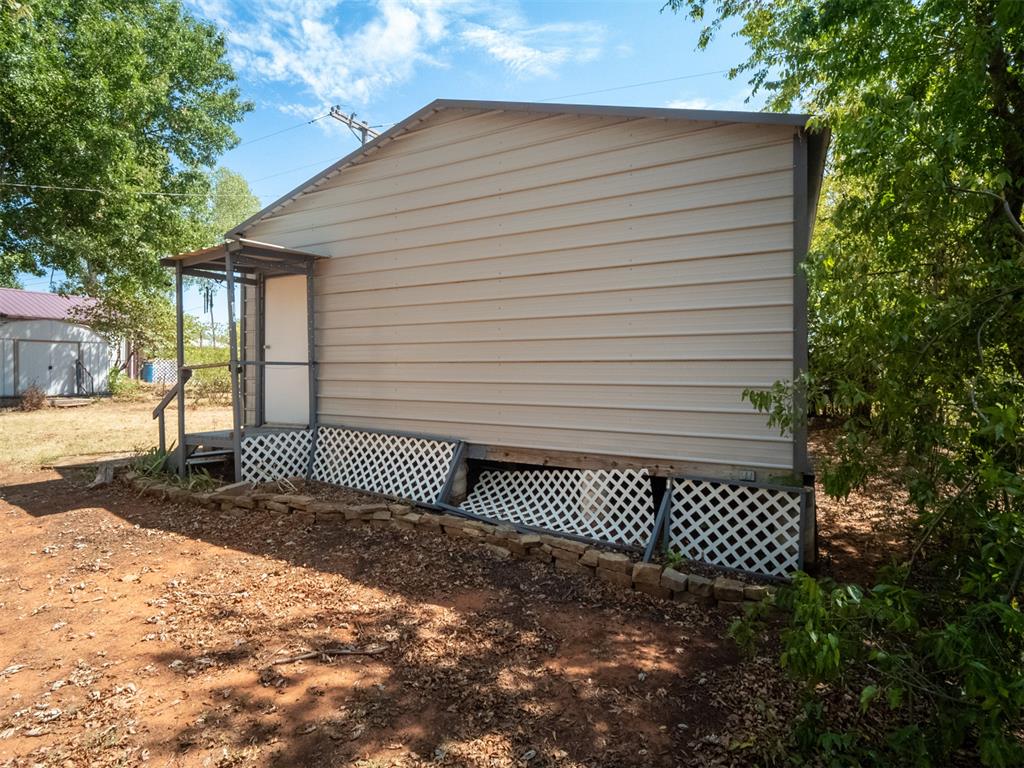 1004 Birch Street Property Photo 17