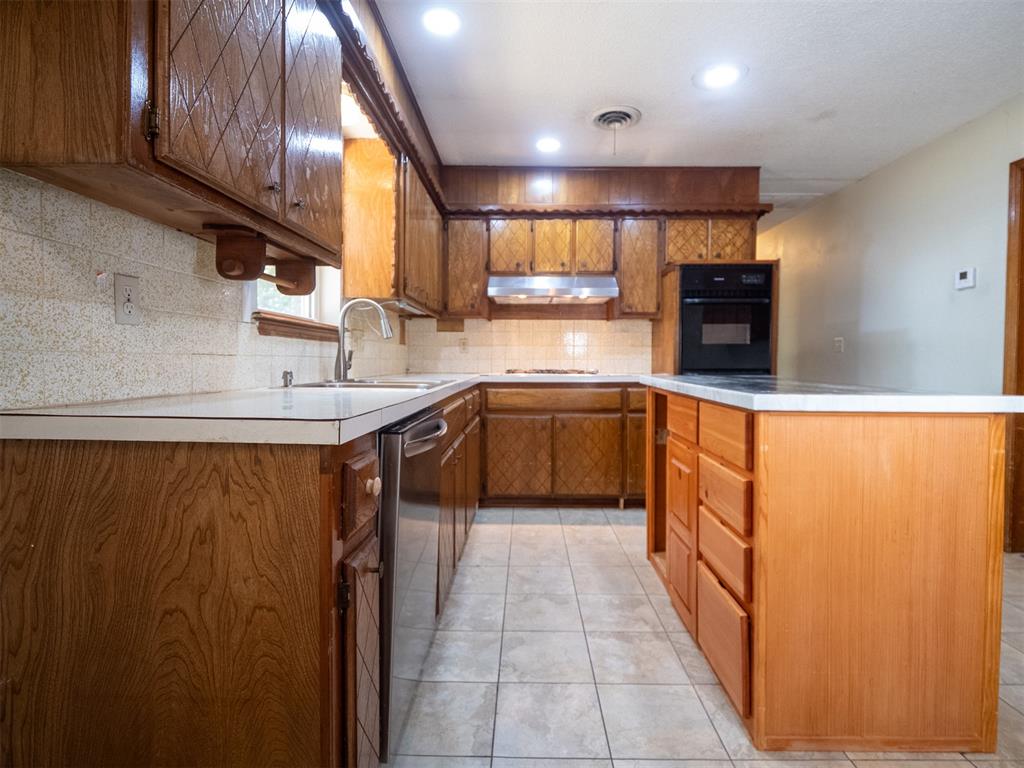 1004 Birch Street Property Photo 19