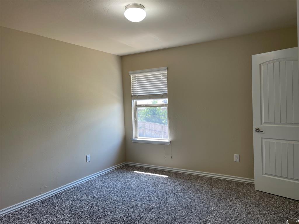 7324 Nw 148th Street Property Photo 19