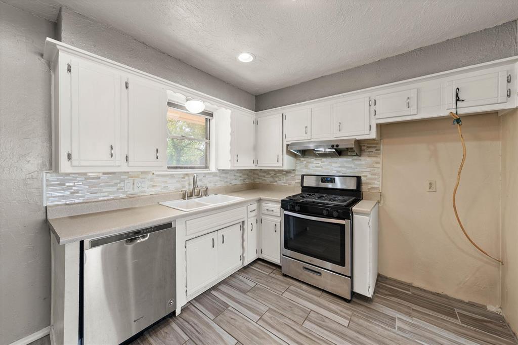 748 N Markwell Avenue Property Photo 18