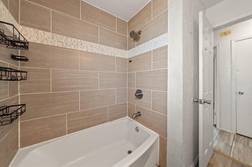 748 N Markwell Avenue Property Photo 24