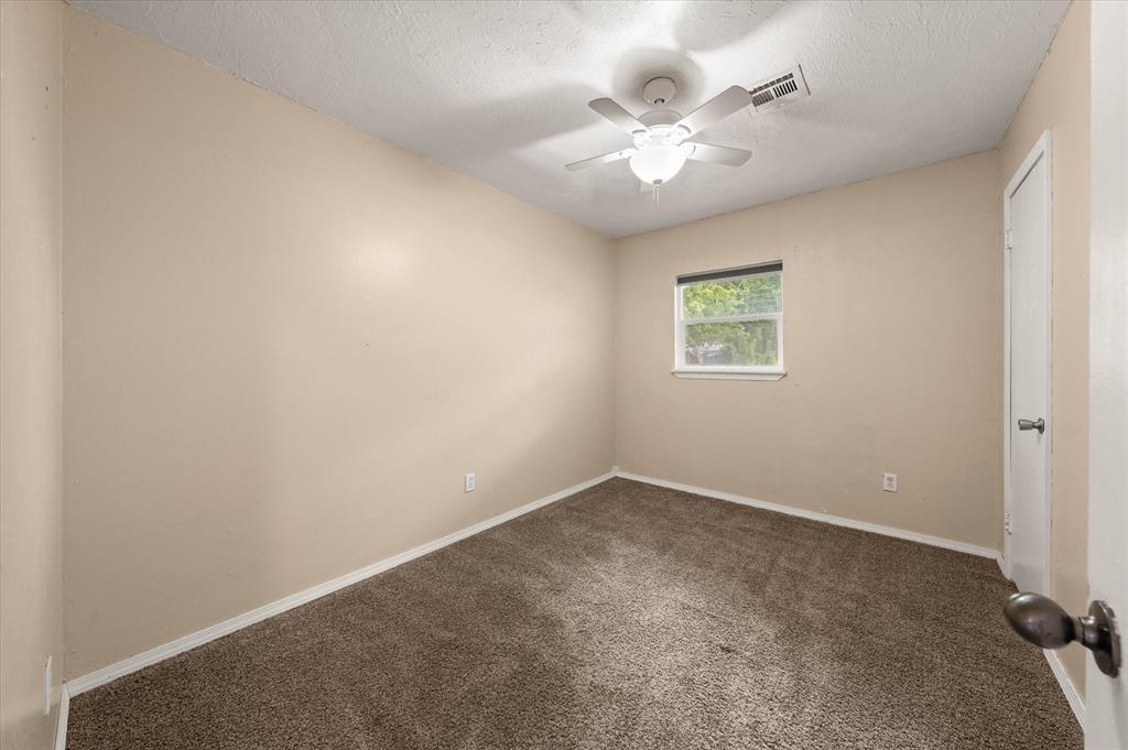 748 N Markwell Avenue Property Photo 26